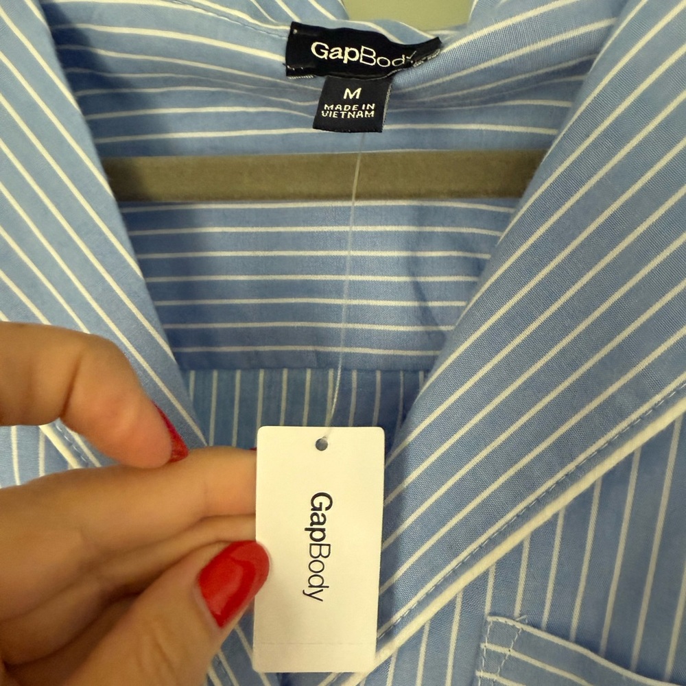 GapBody Poplin PJ Shirtdress size med w/ tags - Picture 3 of 10